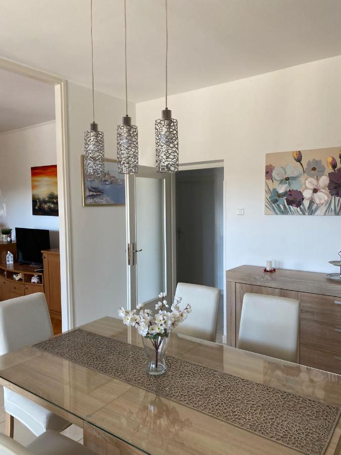 Apartment Viki Lozovac Exteriör bild